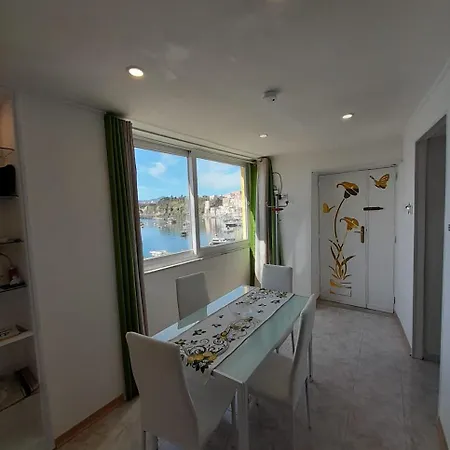 Residenza Mena Marina Corricella